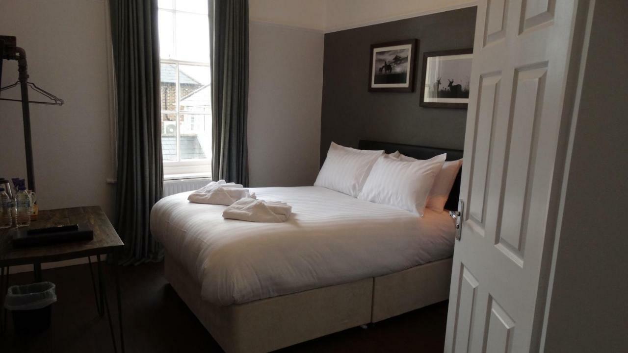 The Mortimer Arms (Adults Only) Ромсі Екстер'єр фото